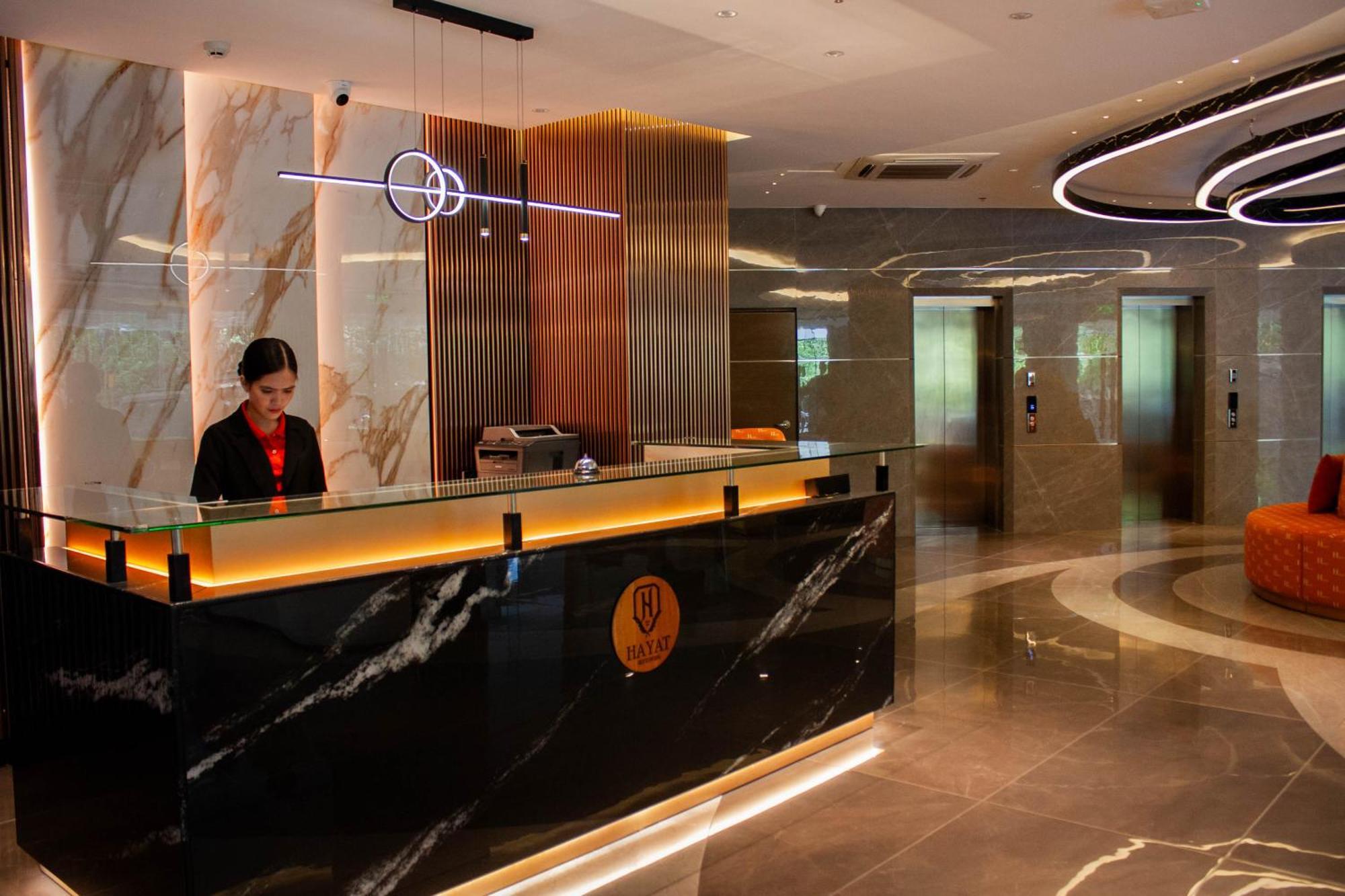 Hayat Sky Towers Hotel Cebu ภายนอก รูปภาพ