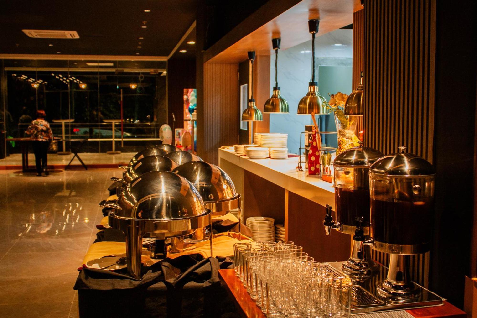 Hayat Sky Towers Hotel Cebu ภายนอก รูปภาพ
