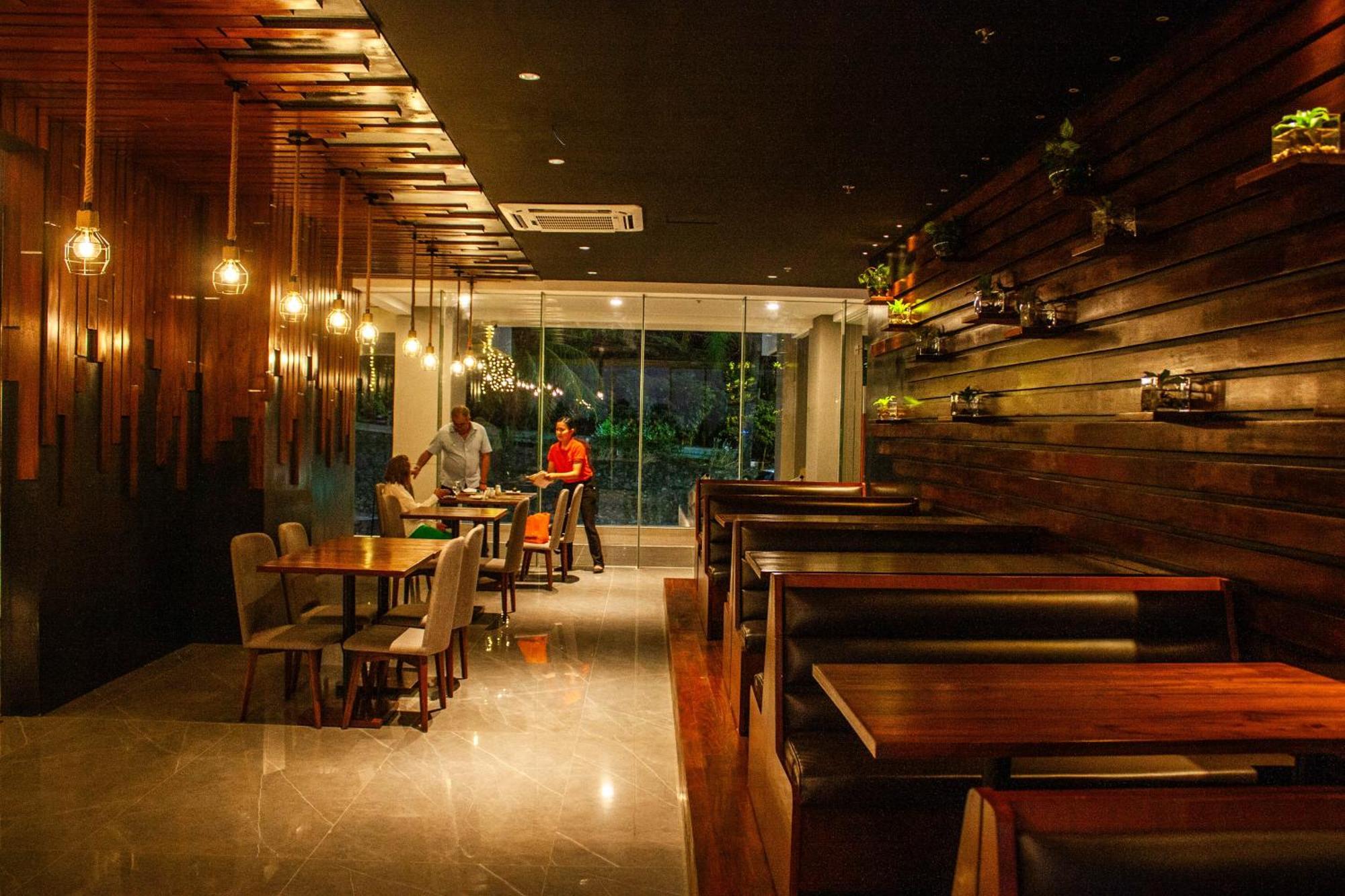 Hayat Sky Towers Hotel Cebu ภายนอก รูปภาพ