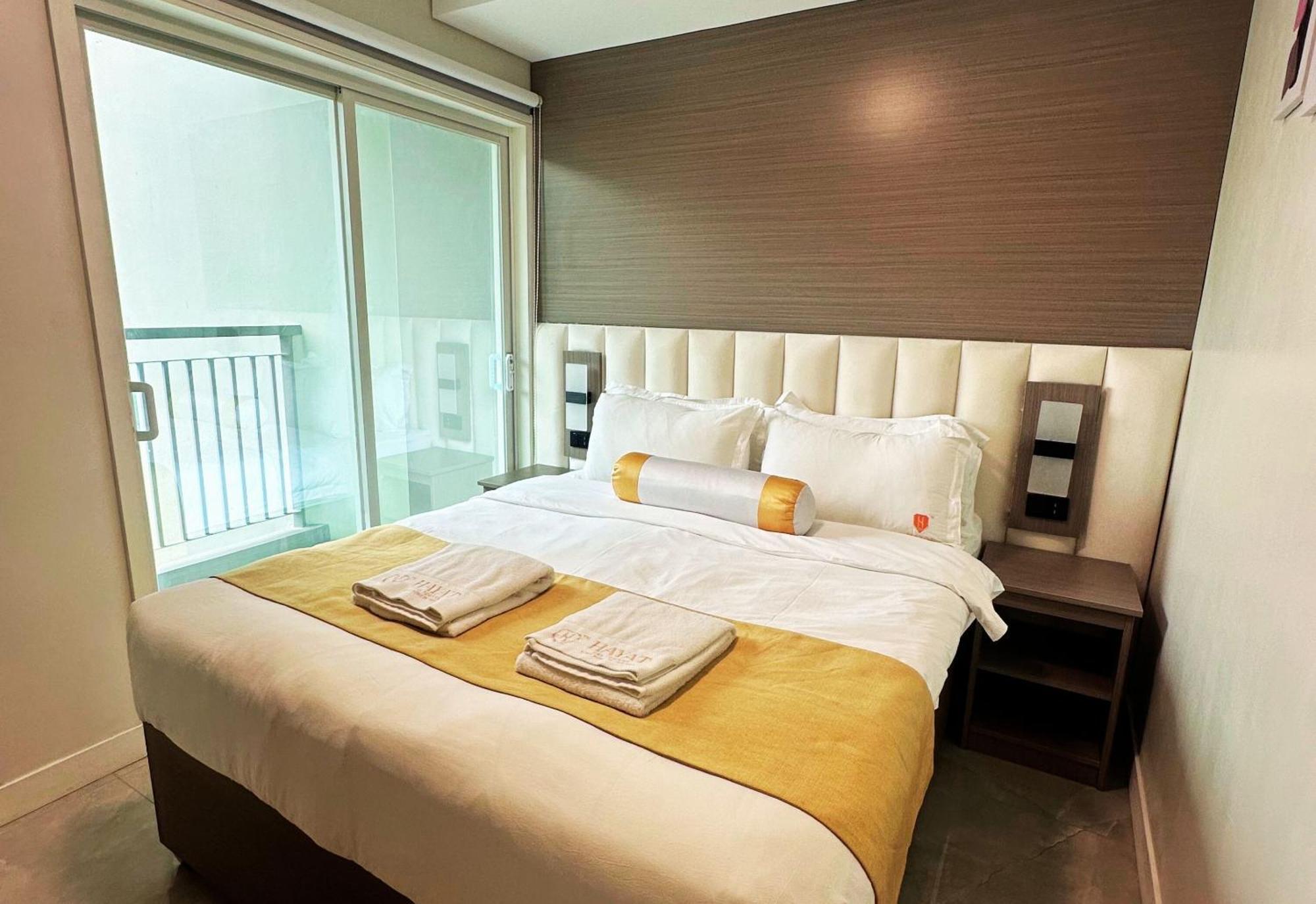 Hayat Sky Towers Hotel Cebu ภายนอก รูปภาพ