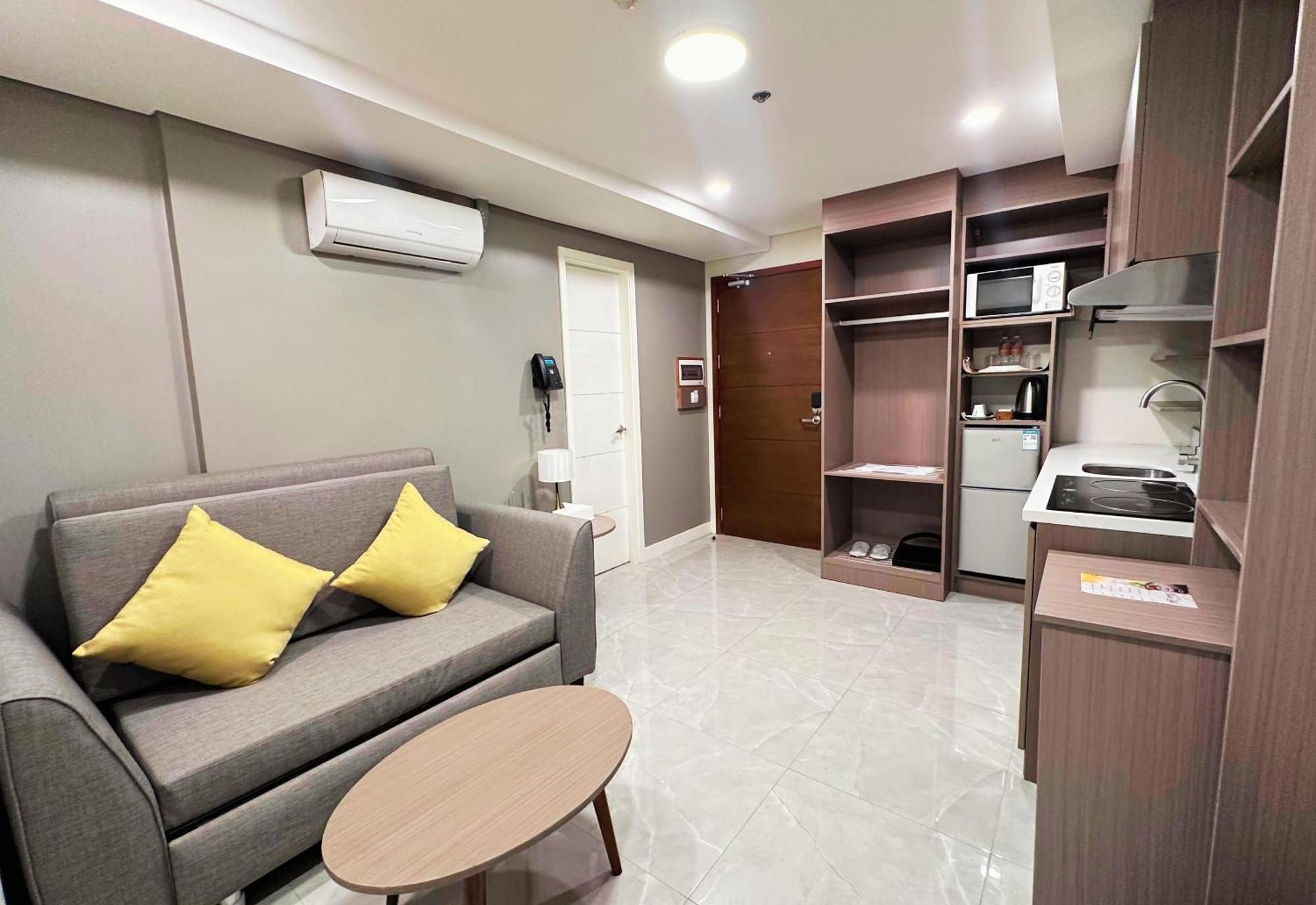 Hayat Sky Towers Hotel Cebu ภายนอก รูปภาพ