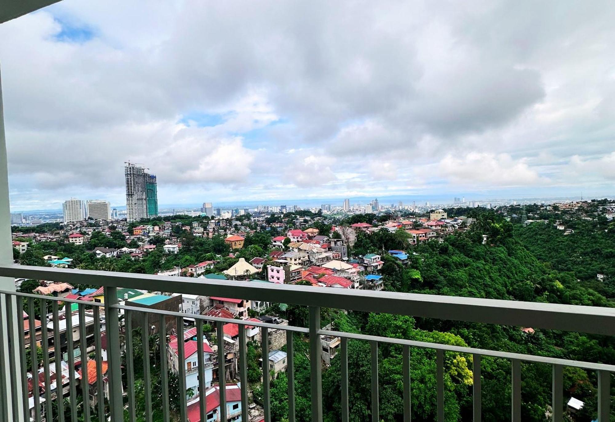 Hayat Sky Towers Hotel Cebu ภายนอก รูปภาพ