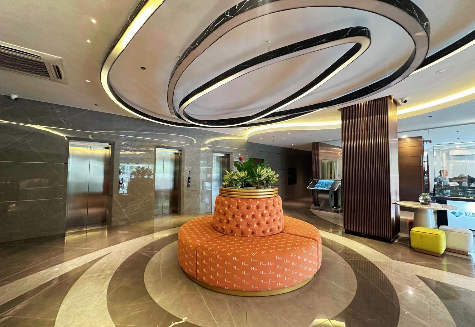Hayat Sky Towers Hotel Cebu ภายนอก รูปภาพ