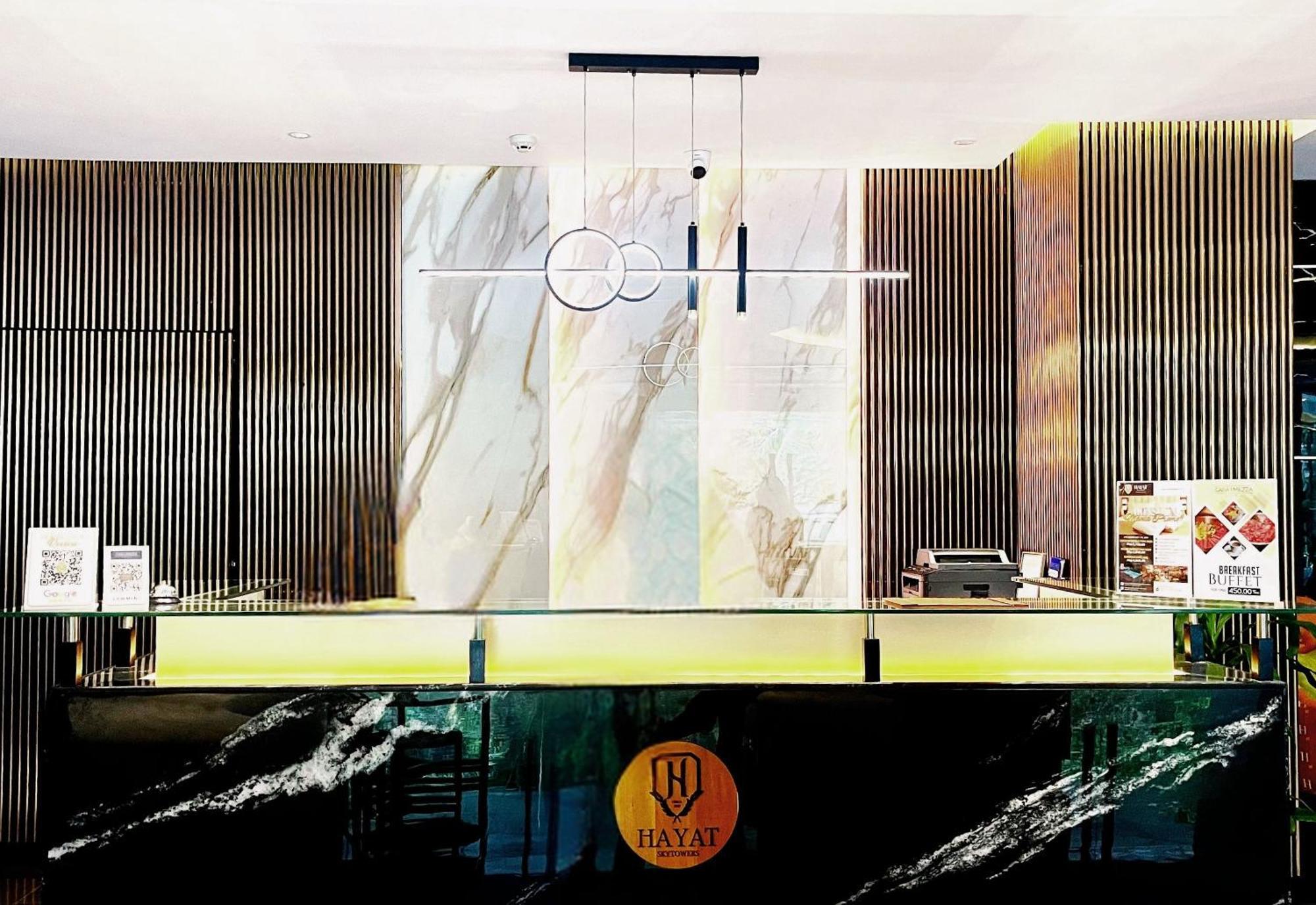 Hayat Sky Towers Hotel Cebu ภายนอก รูปภาพ