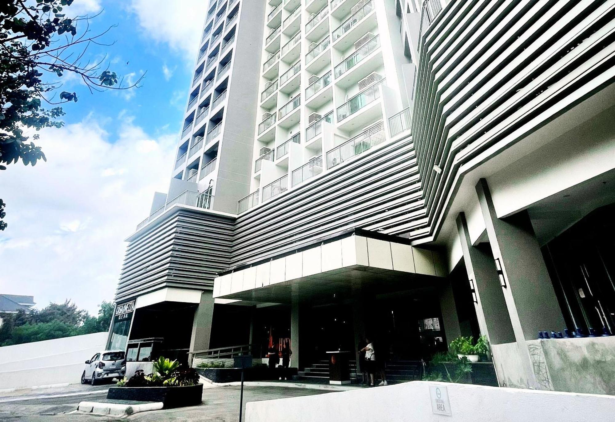 Hayat Sky Towers Hotel Cebu ภายนอก รูปภาพ