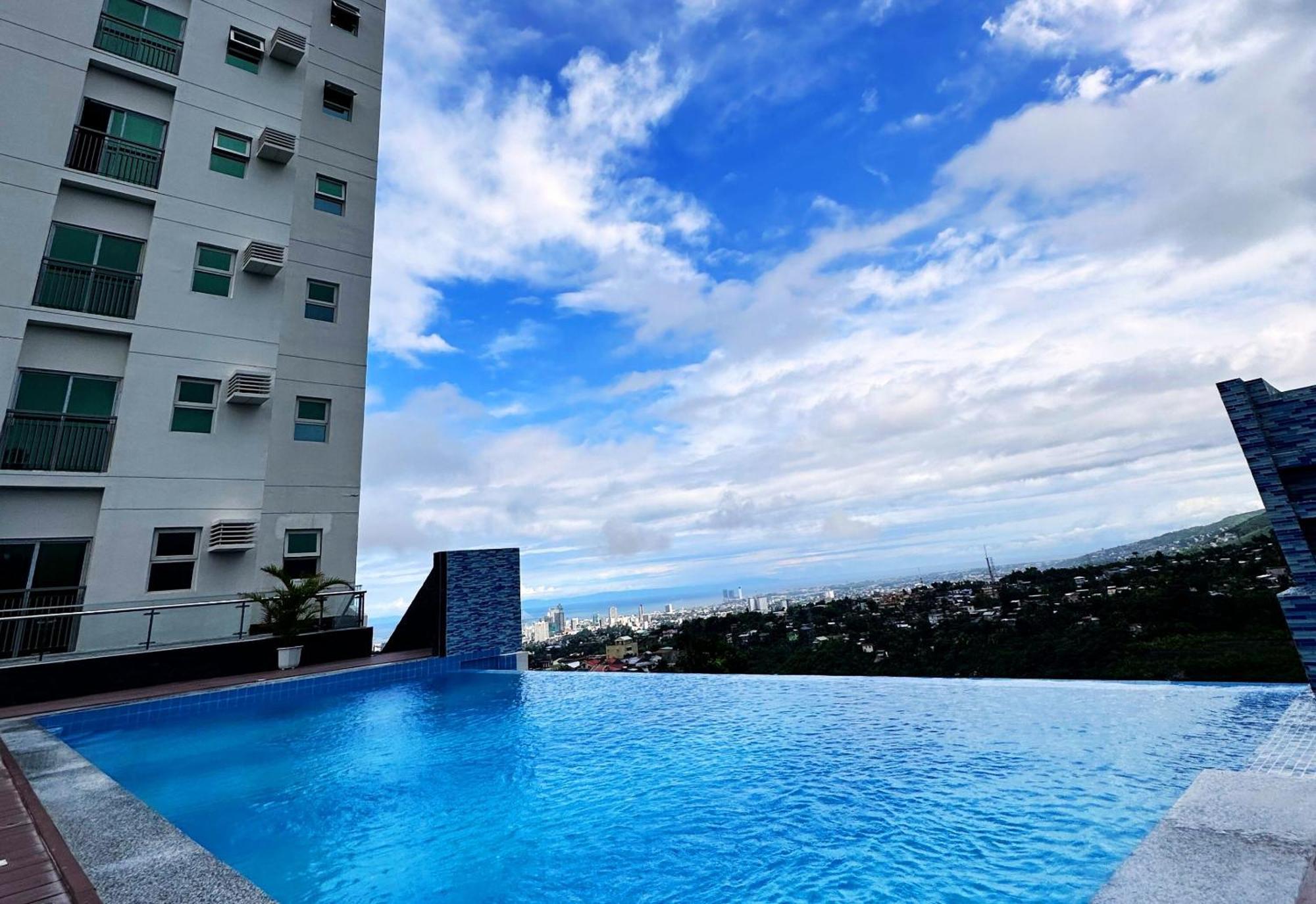 Hayat Sky Towers Hotel Cebu ภายนอก รูปภาพ