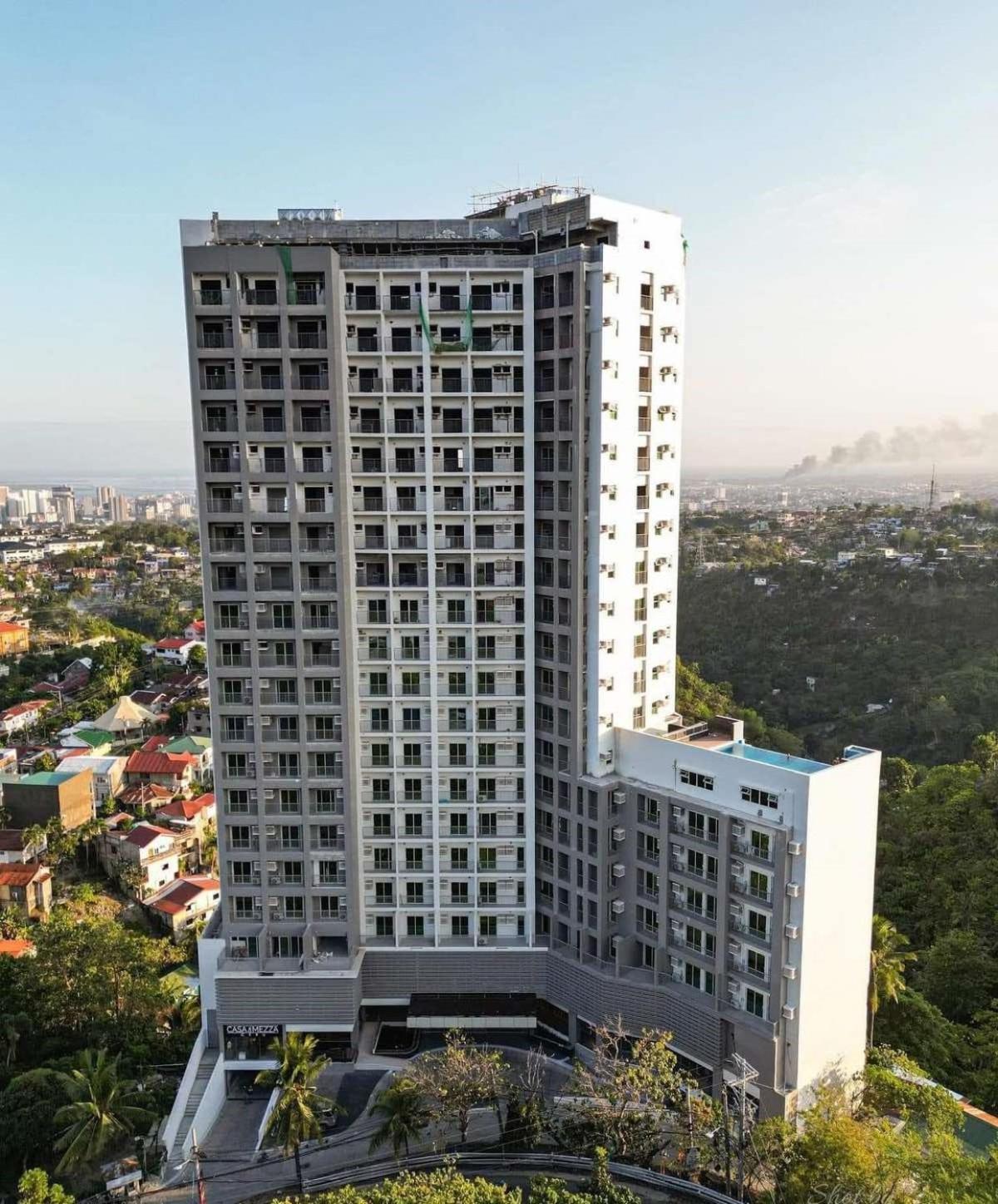 Hayat Sky Towers Hotel Cebu ภายนอก รูปภาพ